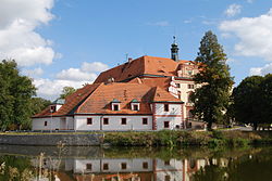 Lnáře