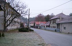Vlčatín